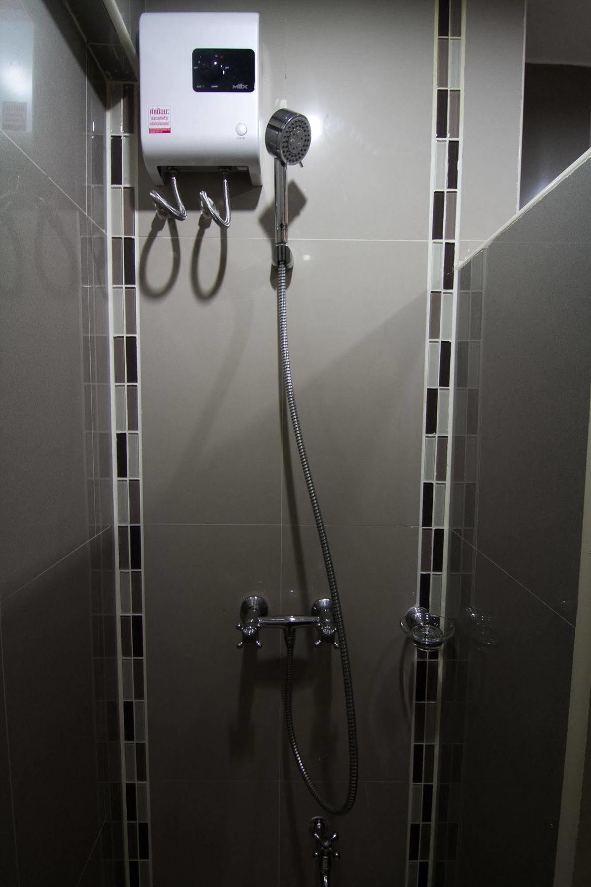 Phoothawee House Hotel Chiang Mai Ngoại thất bức ảnh