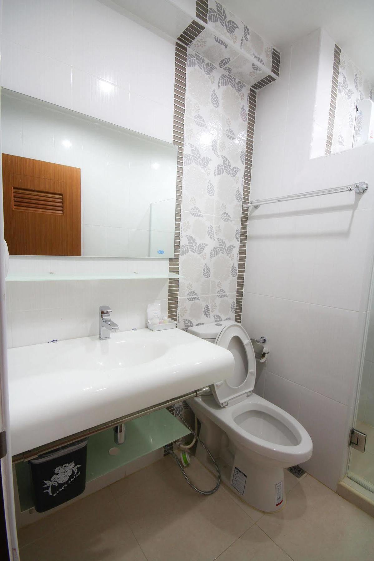 Phoothawee House Hotel Chiang Mai Ngoại thất bức ảnh