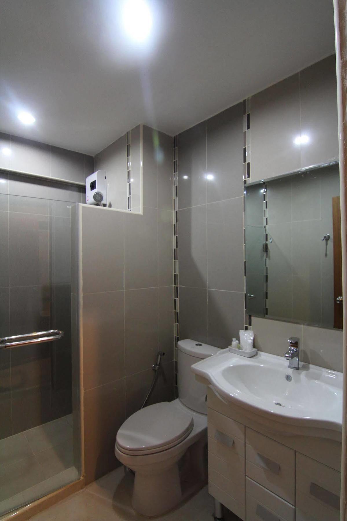 Phoothawee House Hotel Chiang Mai Ngoại thất bức ảnh